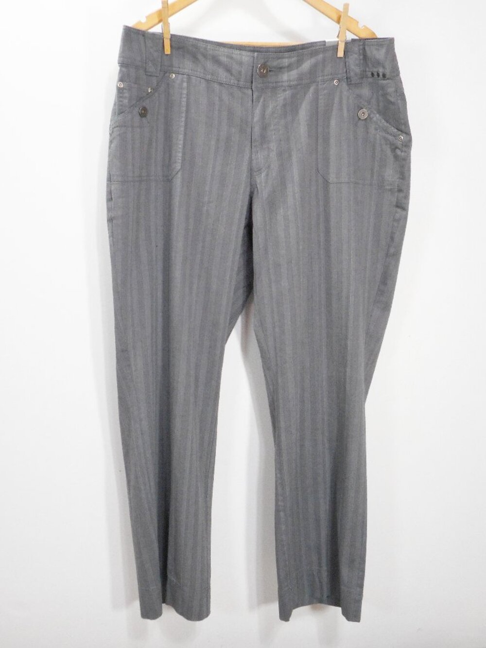 NWT Venezia Women's size 18 Dress Pants Gray Striped Pockets Office Careerwear
